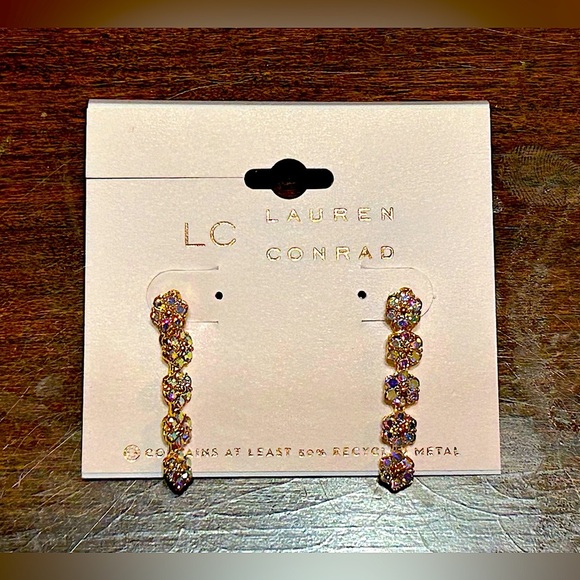 LC Lauren Conrad Crystal Flowers Drop Earrings. Brand New With Tags. - Picture 3 of 5